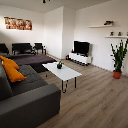 Apartamento Relax And Sun Dunajská Streda Exterior foto